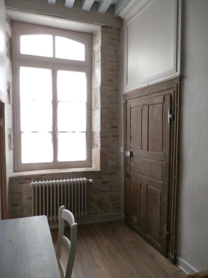 Appartement Le Logis XVIIème à Moulins  Extérieur photo